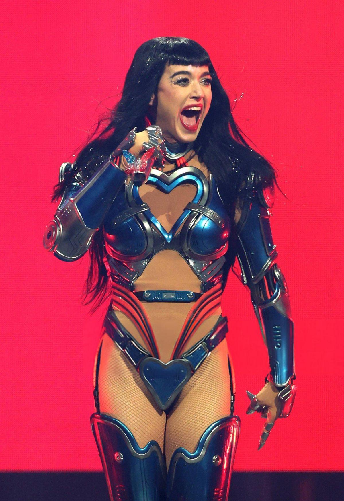 Katy Perry Performs at The Kia Forum Inglewood, July 2025