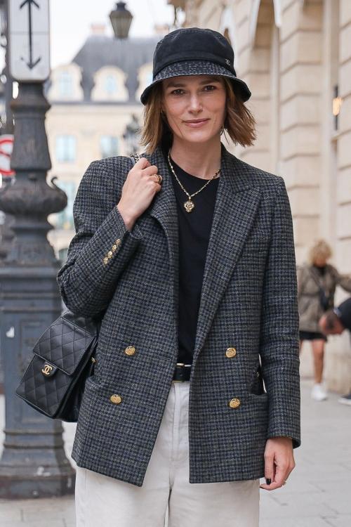 Keira Knightley out in Paris city, July 2025 2