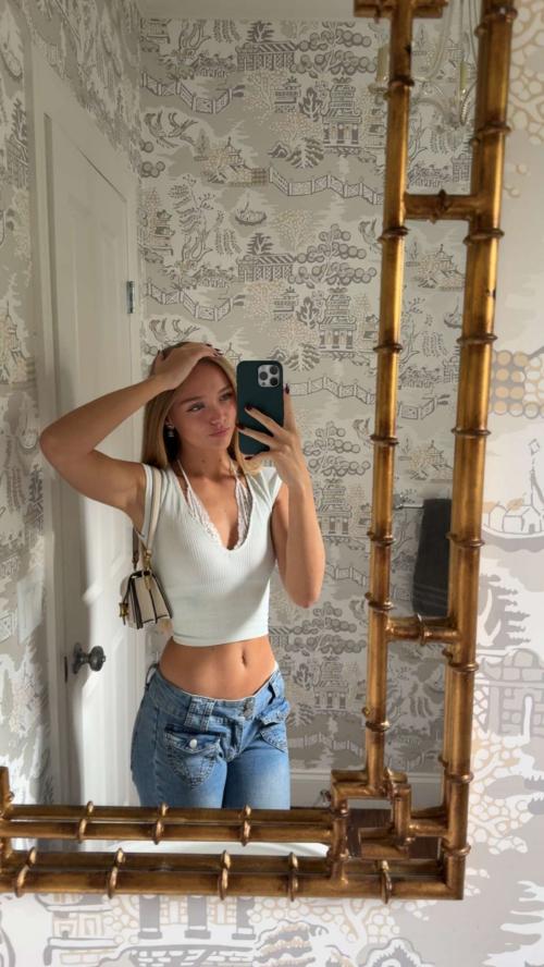 Kyla Dodds Instagram Photo Collection, July 2025 1