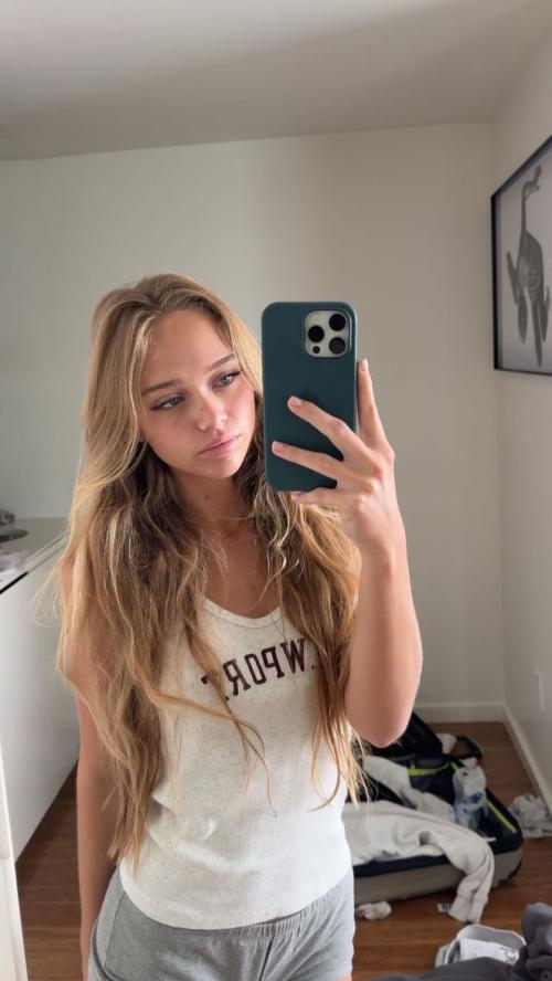 Kyla Dodds Stunning Instagram Looks, July 2025 20