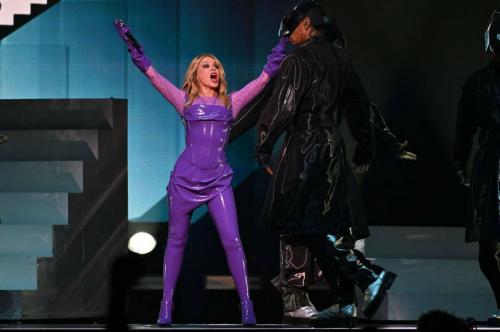 Kylie Minogue performs at Accor Arena Paris, June 2025 1