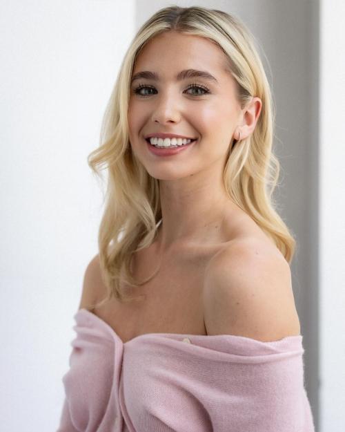 Lilia Buckingham Poses on Instagram, June 2025 1