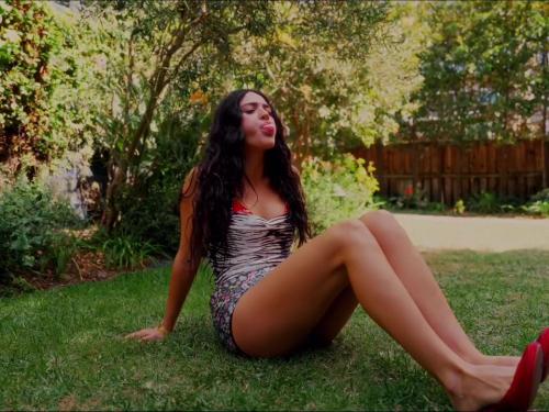 Luna Blaise Shares Instagram Looks, June 2025 34