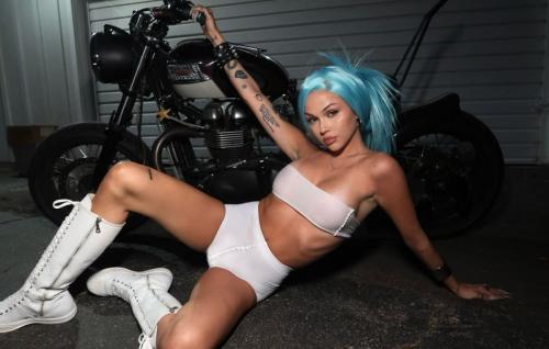 Maggie Lindemann Instagram Gallery July 2025 5