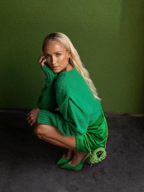 Nastia Liukin shares sporty Instagram photos, July 2025 1