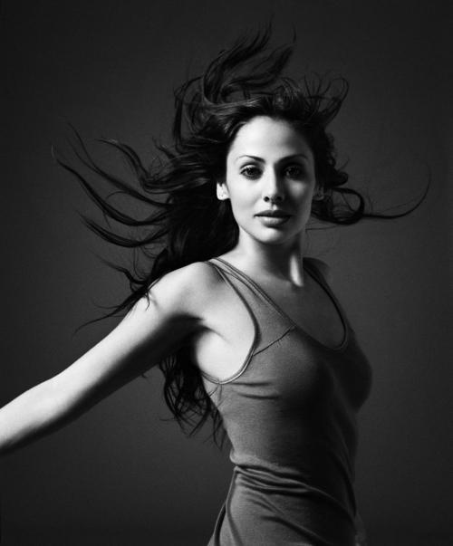 Natalie Imbruglia Velvet Minimalism Shoot 2005 1