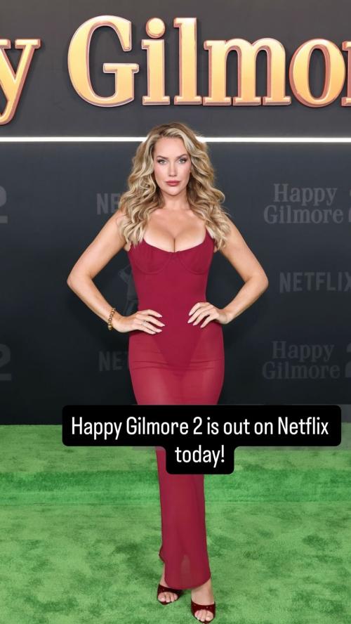 Paige Spiranac shares stylish pics, July 2025 3