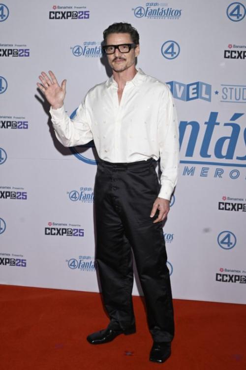 Pedro Pascal at CCXP Mexico expo, May 2025 4