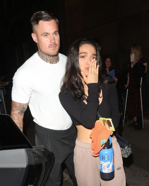 Rachel Zegler Leaves London Palladium July 2025 2