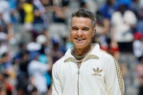 Robbie Williams at PSG vs Chelsea Club Final, Jul 2025 5