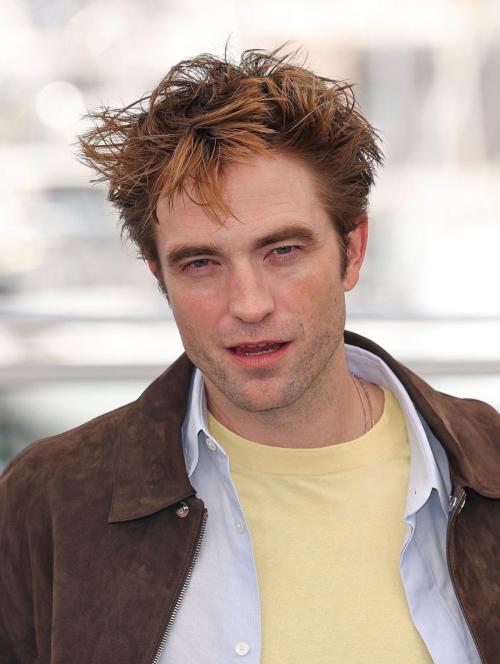 Robert Pattinson Cannes photocall look, May 2025 1