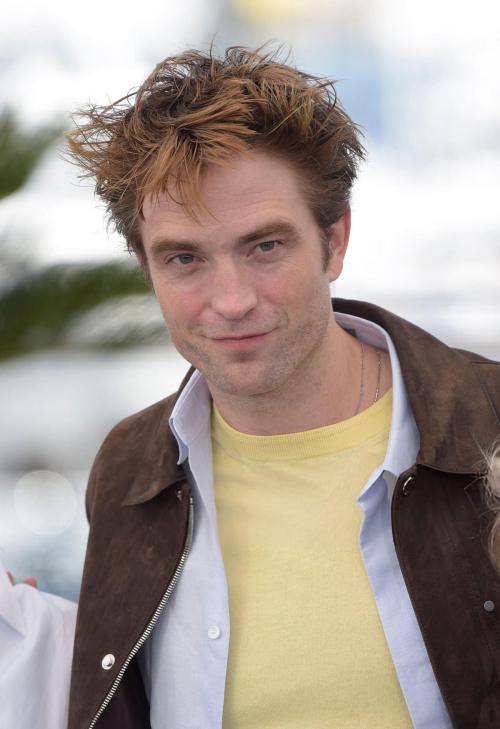 Robert Pattinson Cannes photocall look, May 2025 5