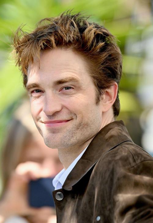 Robert Pattinson Cannes photocall look, May 2025 6