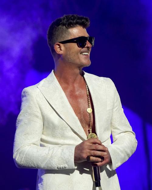 Robin Thicke at Essence Festival Of Culture, July 2025 6
