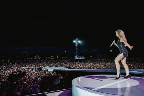 Sabrina Carpenter stylish photoshoot, July 2025 4
