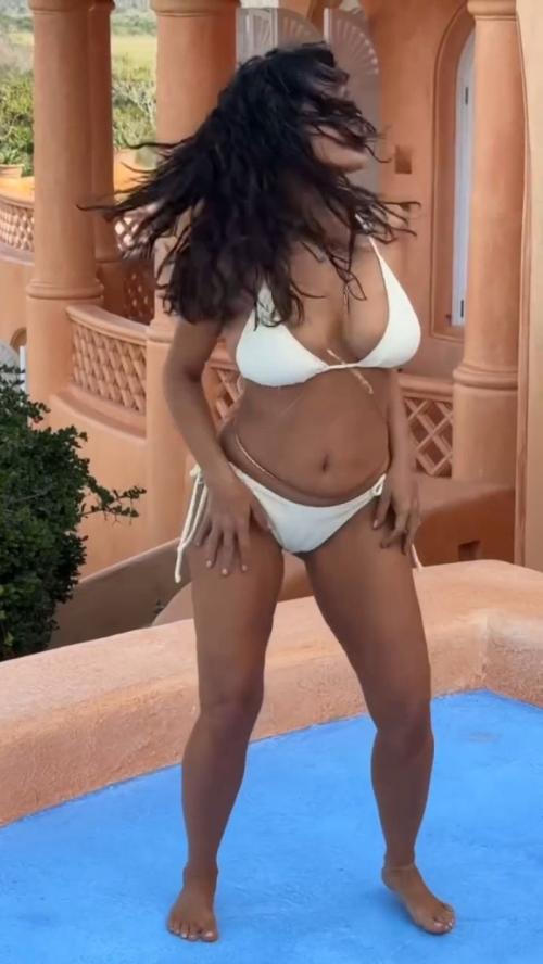Salma Hayek dancing in white bikini, July 2025 14