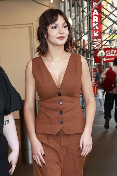 Samantha Lorraine at CBS Mornings Studio, July 2025 2