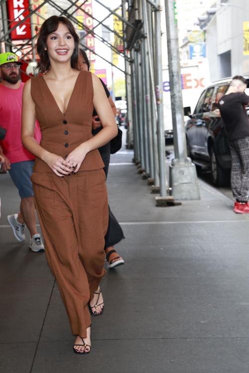 Samantha Lorraine at CBS Mornings Studio, July 2025 4