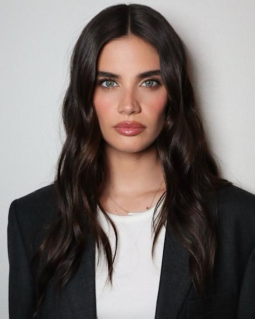 Sara Sampaio Classy Instagram Photos, July 2025 3