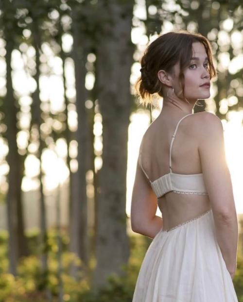 Sarah Catherine Hook Cute Instagram Shots, July 2025 2