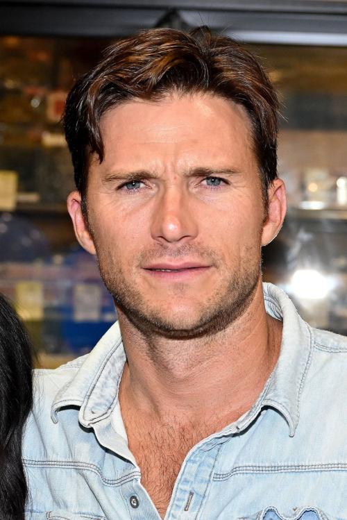 Scott Eastwood launches London Liqueurs, April 2025 4