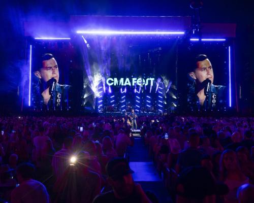 Scotty McCreery at CMA Fest Nashville, June 2025 3