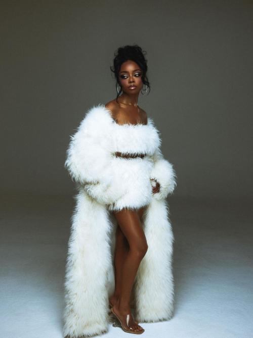 Skai Jackson Captivating Photoshoot Look, July 2025 3