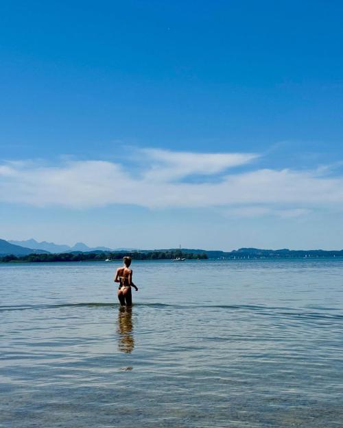 Sophia Luders Glam Instagram Gallery July 2025 1