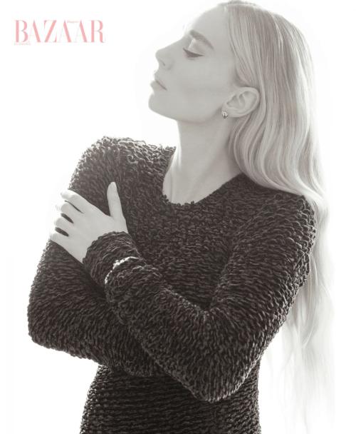 Vanessa Kirby for Harper’s Bazaar Mexico, August 2025 3