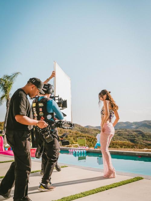 Victoria Justice Gorgeous Instagram Pics July 2025 1