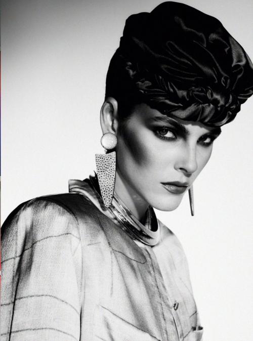 Vittoria Ceretti for Vogue Italy Cover, July 2025 12