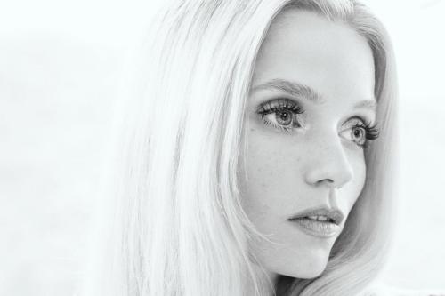 Abbey Lee Vogue Australia feature, September 2025 12