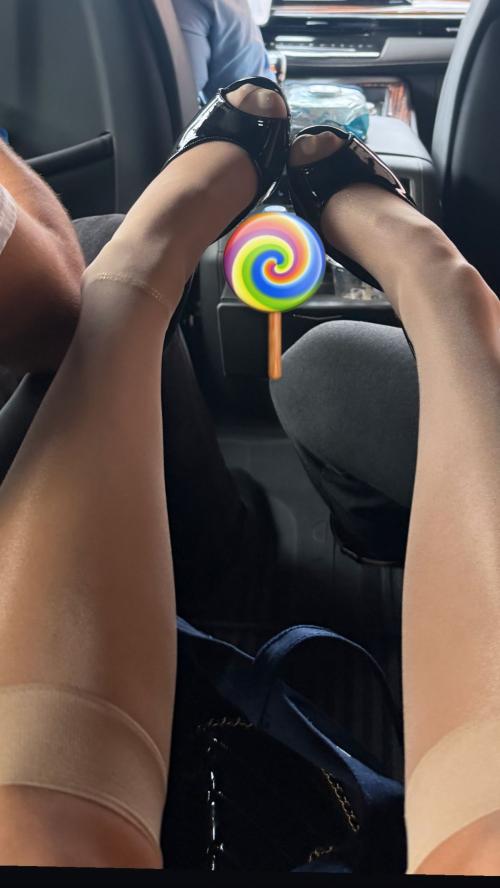 Addison Rae shares new Instagram photos, August 2025 1