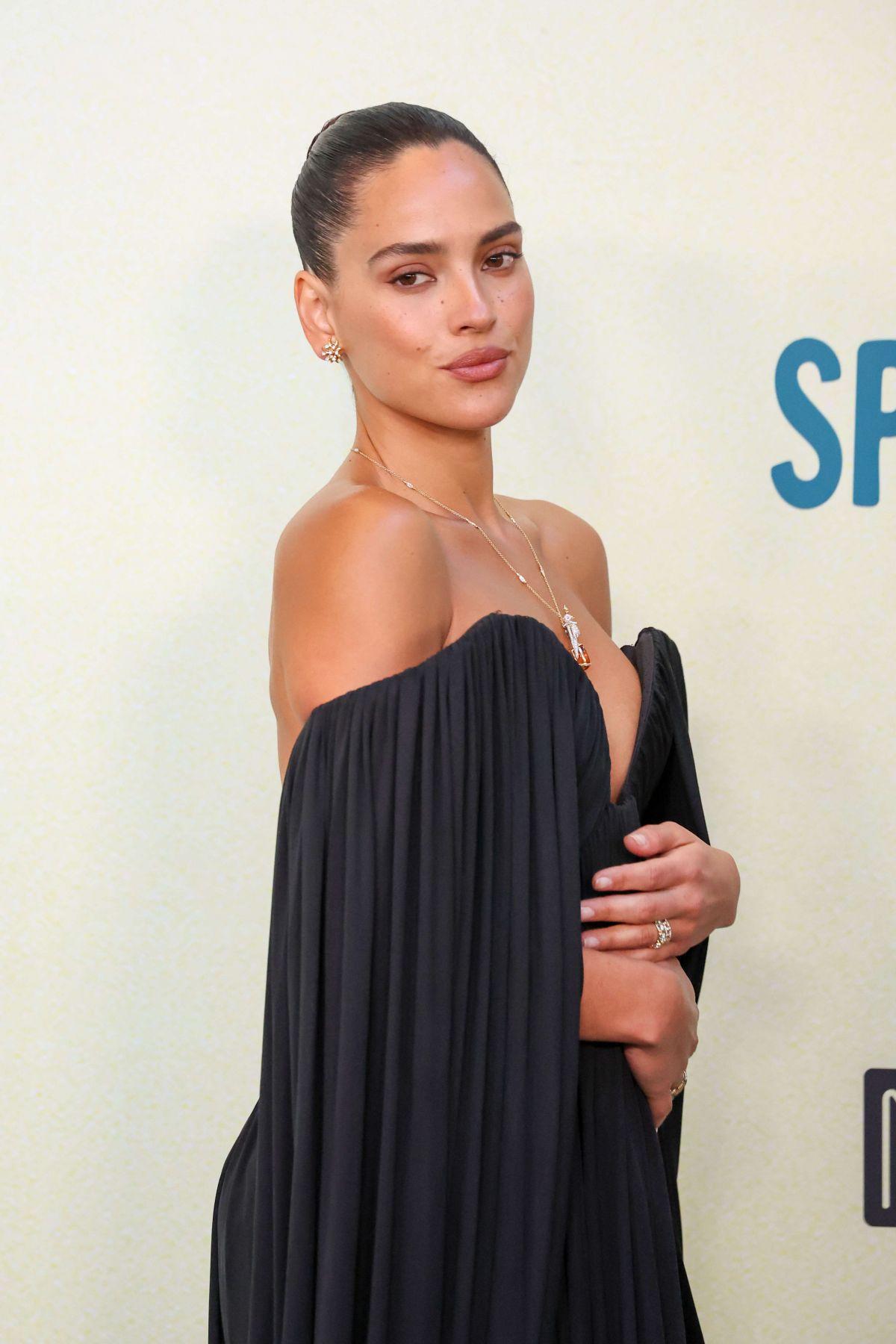 Adria Arjona Splitsville premiere LA, August 2025