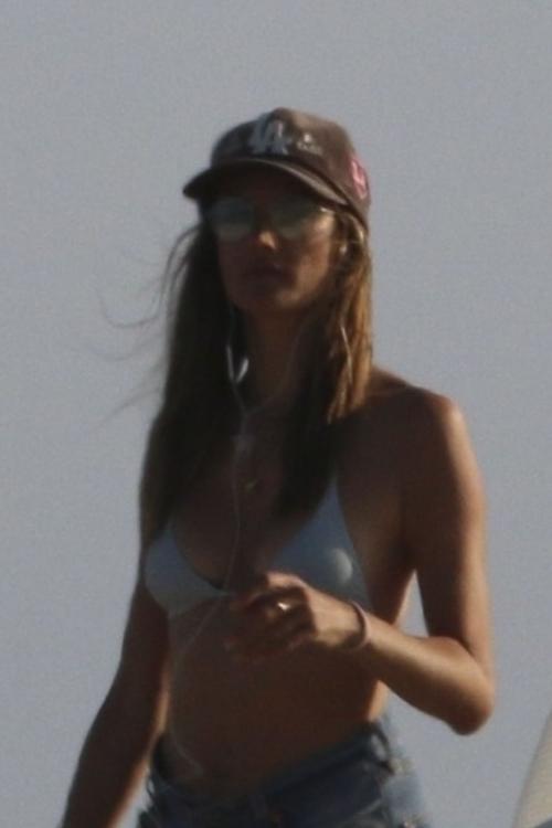 Alessandra Ambrosio Malibu Beach outing, August 2025 1