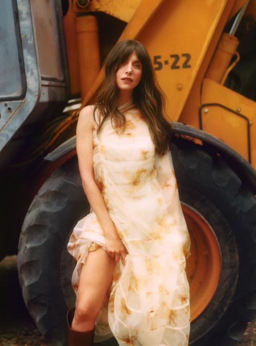Alison Brie for Marie Claire, August 2025 3
