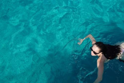 Alycia Debnam-Carey stuns in Instagram photos, August 2025 4