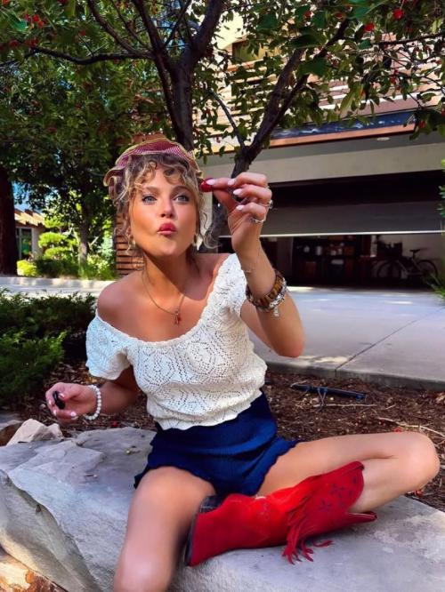 Anne Winters Instagram pics, August 2025 2