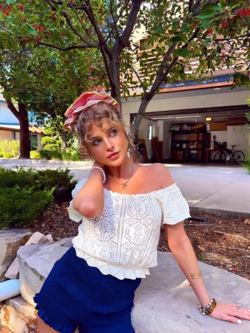 Anne Winters Instagram pics, August 2025 4