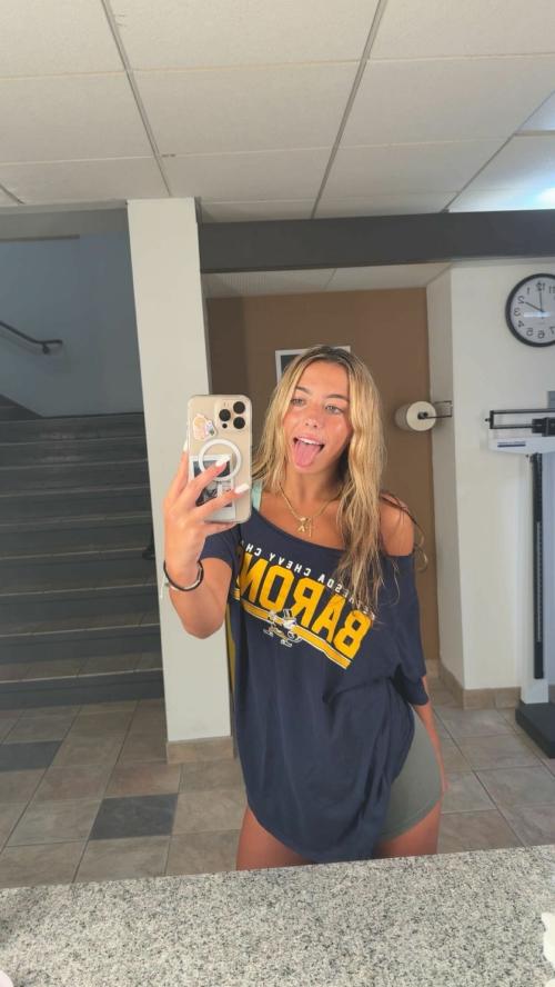 Ava Nucci stuns in Instagram photos, August 2025 6