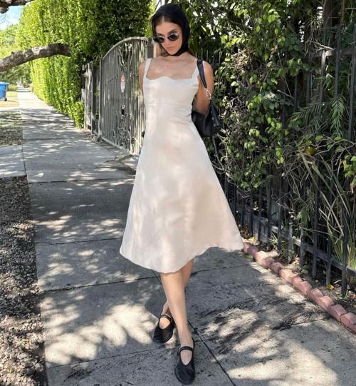 Barbara Palvin looks chic in Instagram photo, August 2025 13