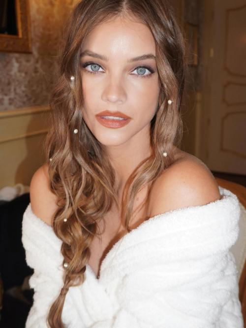 Barbara Palvin looks chic in Instagram photo, August 2025 18