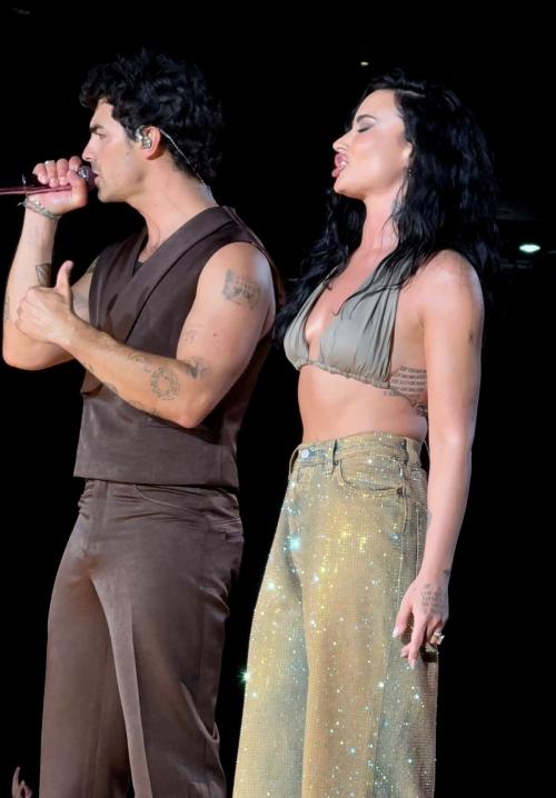 Demi Lovato Performs Jonas Brothers Jonas20 Tour NJ, August 2025 4
