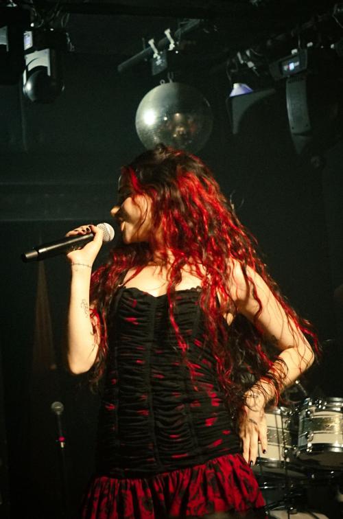 Ellise Gitas performs at Moroccan Lounge LA, August 2025 6