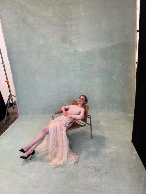 Gillian Jacobs Glamour Mexico Feature, August 2025 5