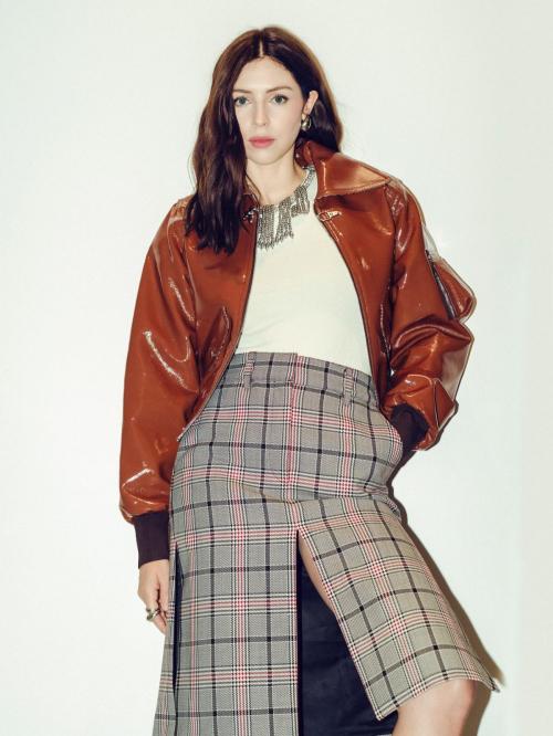 Hermione Corfield elegant Instagram looks, August 2025 5