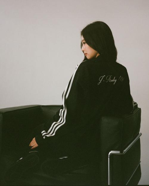 Jennie Adidas Originals campaign, 2025 1