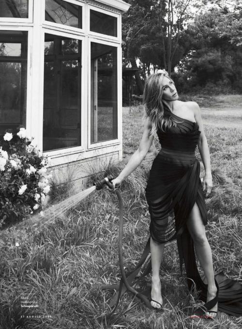 Jennifer Aniston in Vanity Fair, September 2025 8