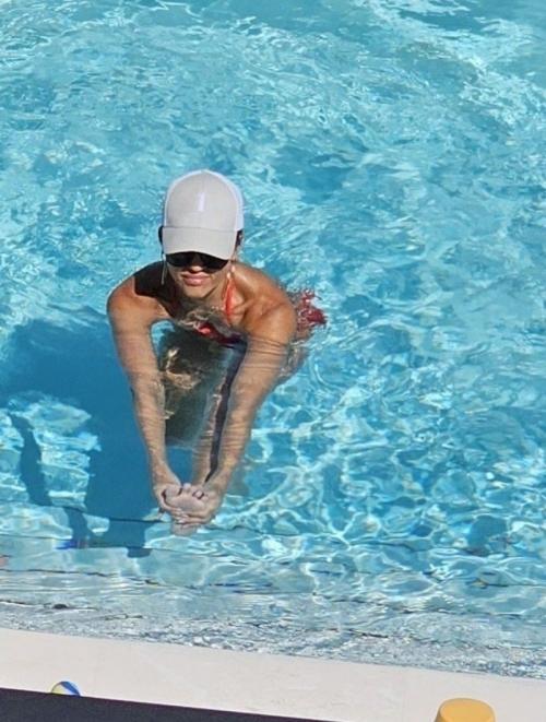 Jessica Alba in Bikini at a Pool Miami, August 2025 6