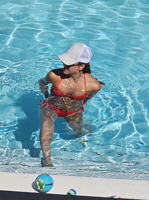 Jessica Alba in Bikini at a Pool Miami, August 2025 7